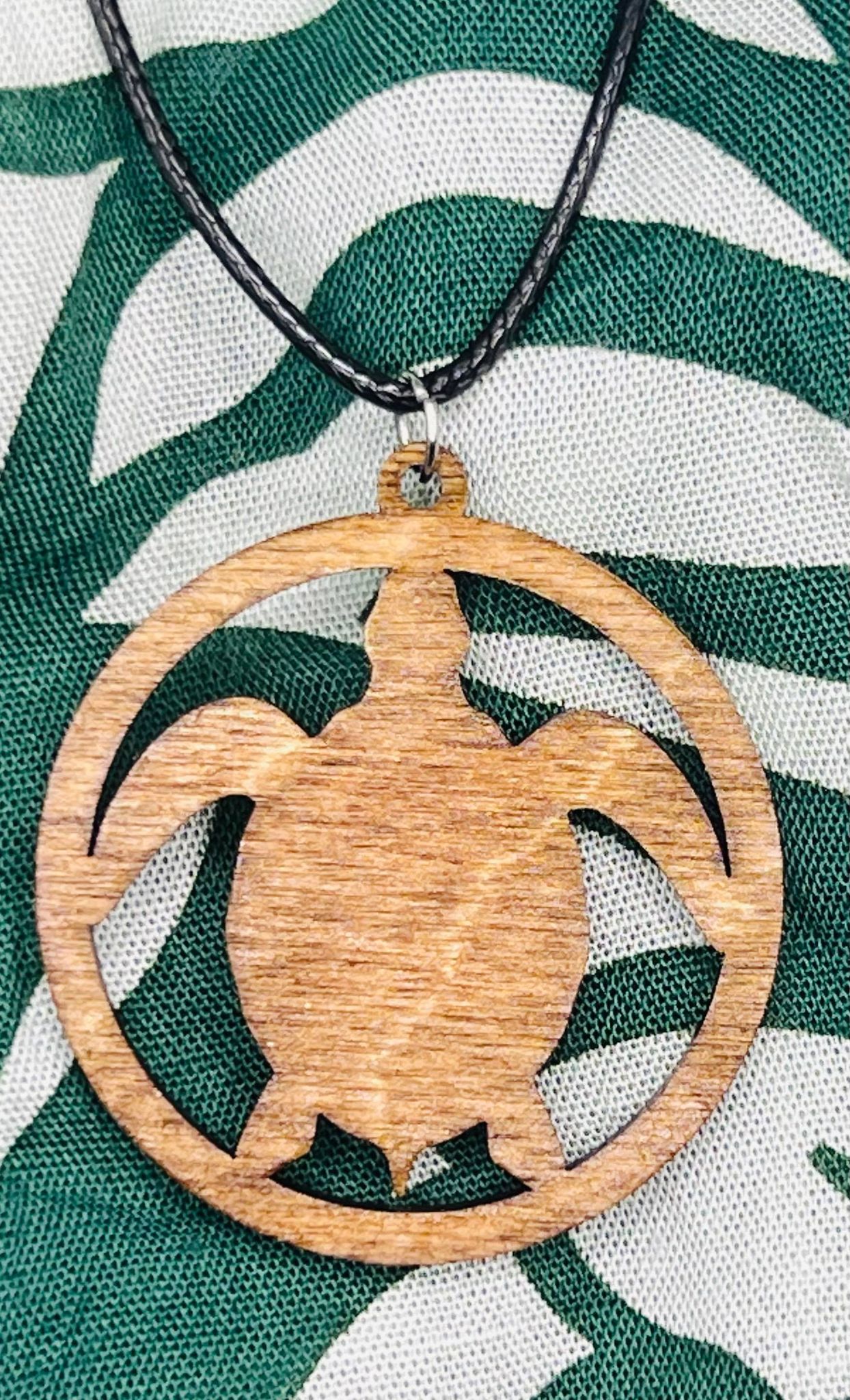 Pendant Necklace Honu (Turtle)