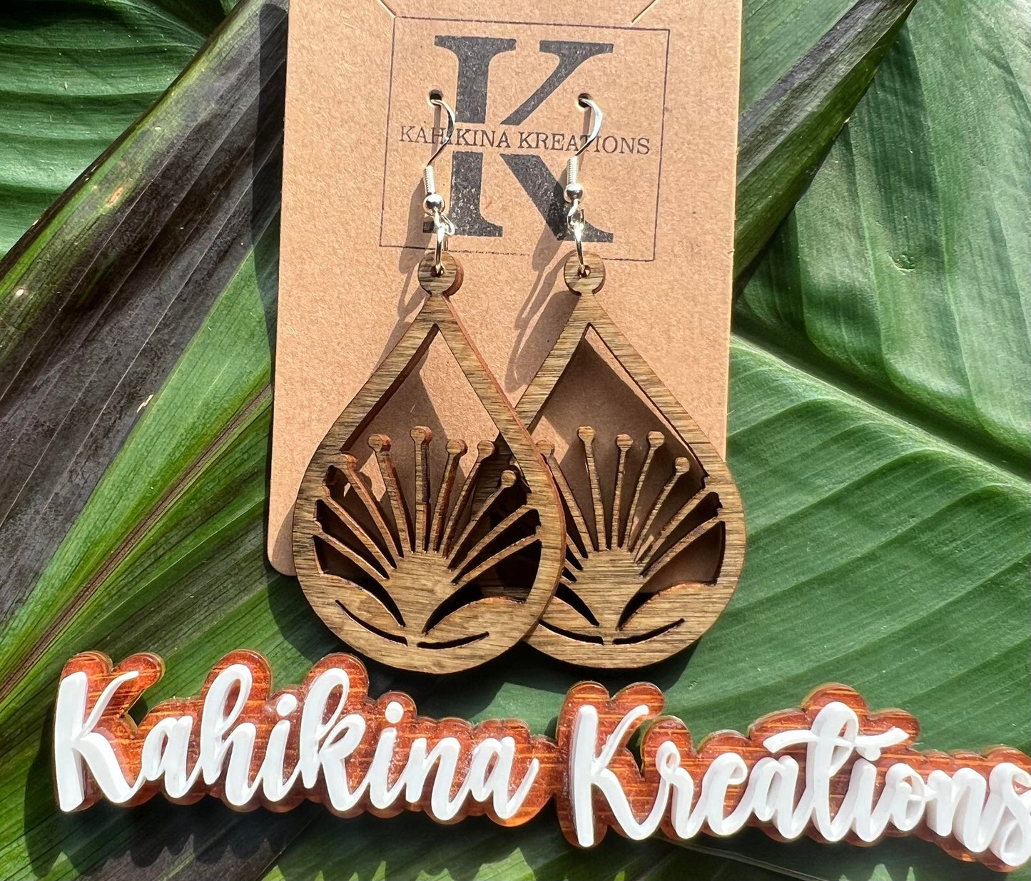 Earring Lehua Teardrop