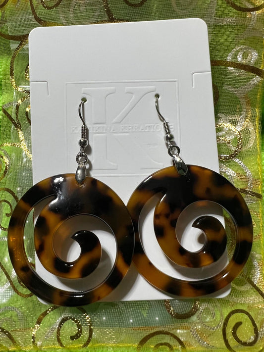 Faux Tortoise Shell Swirl Design