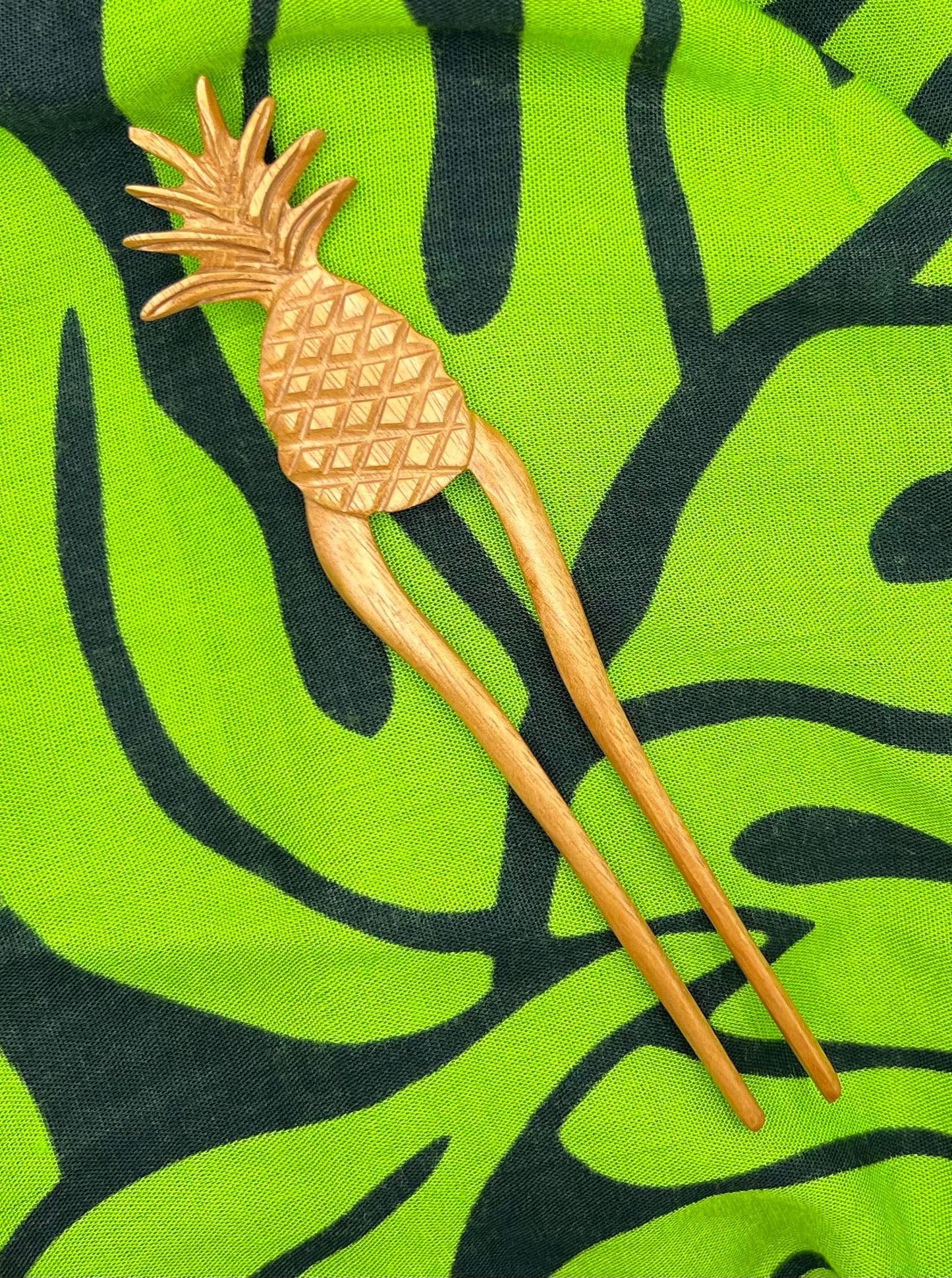 Hairpick Pineapple