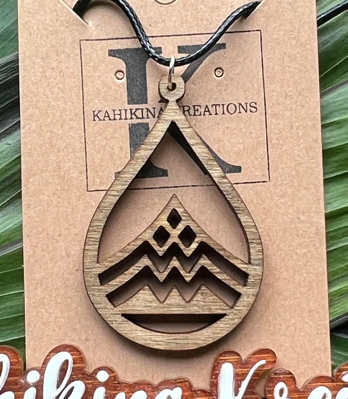 Necklace Mauna Teardrop