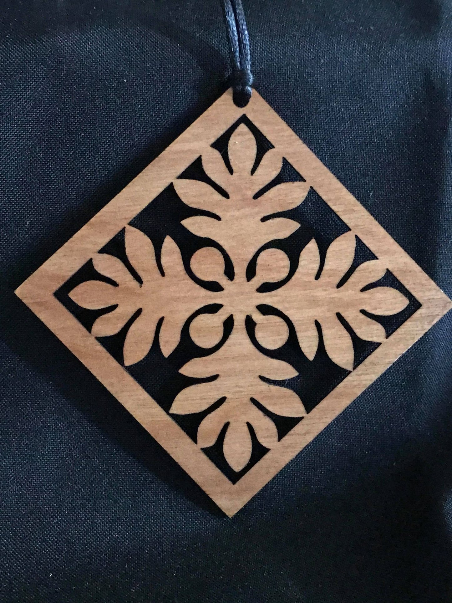 Ulu Quilt Square Ornament